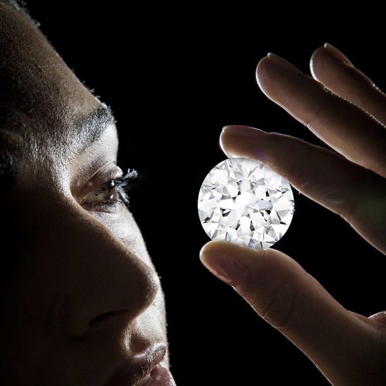 Round shaped diamonds