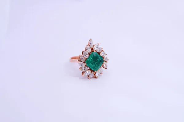 Diamond Ring with Stunning Green Stone